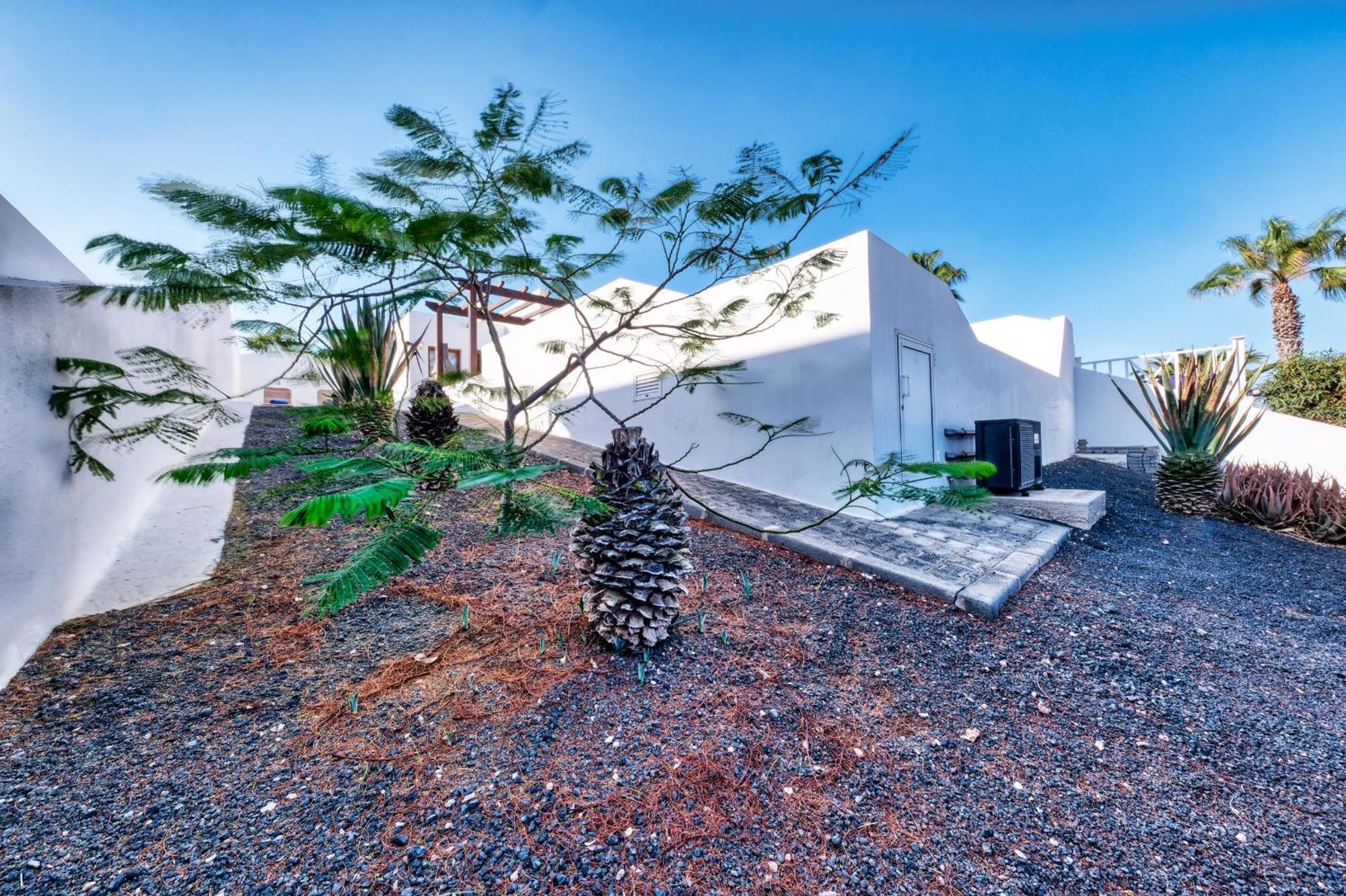 Вілла Lava And Sea- Private Pool, Amazing Sea Views Плайя-Бланка Екстер'єр фото